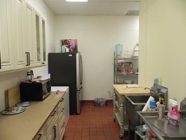 2083 Orange Tree Ln, Redlands, CA à louer - Photo intérieure - Image 3 de 37