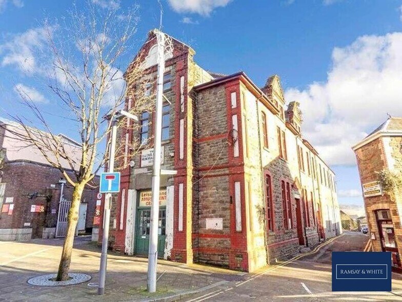Talbot St, Maesteg à vendre - Photo du bâtiment - Image 2 de 7