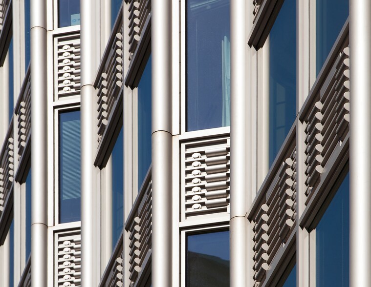 555 12th St NW, Washington, DC à louer - Photo du bâtiment - Image 2 de 11