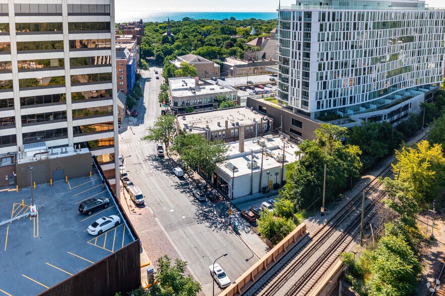 810-812 Grove St, Evanston, IL for sale - Building Photo - Image 3 of 12