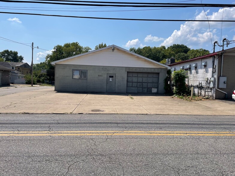 808 16th St, Parkersburg, WV à vendre - Photo du b timent - Image 3 de 7