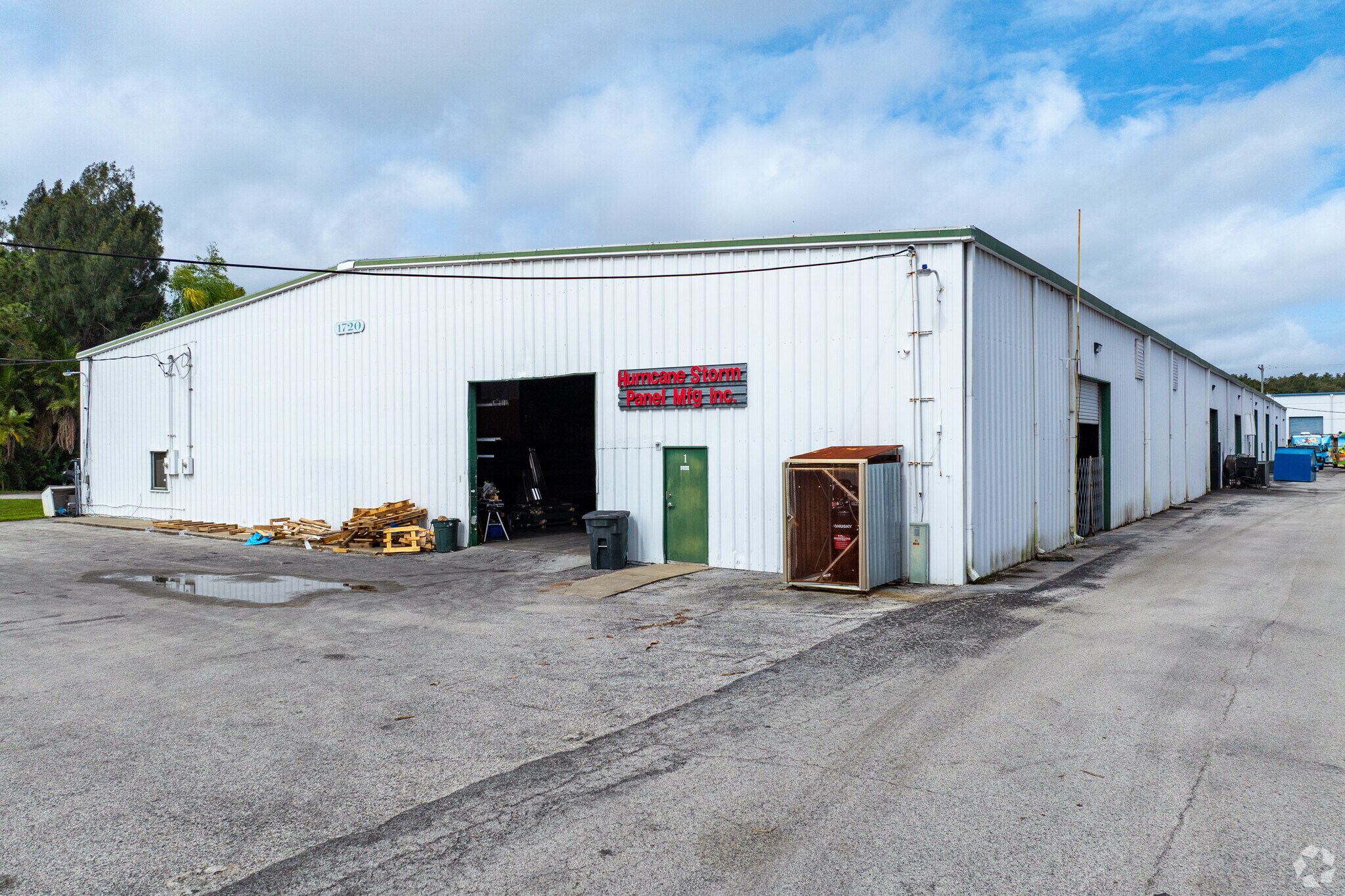 1720 Main St NE, Palm Bay, FL à louer Photo du bâtiment- Image 1 de 32