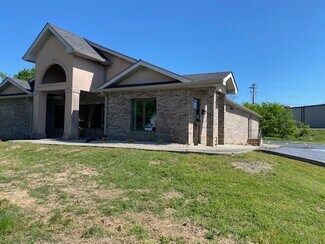 Plus de détails pour 814 Union St, Shelbyville, TN - Bureau à louer