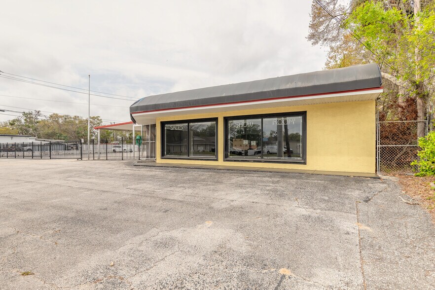 82 N Yonge St, Ormond Beach, FL à vendre - Photo du bâtiment - Image 3 de 25