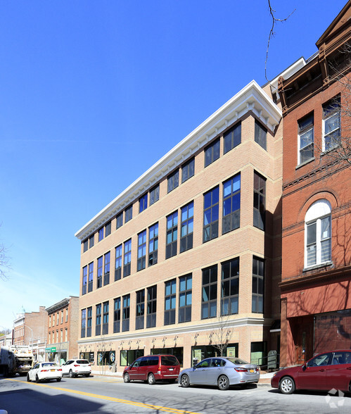 922 Main St, Peekskill, NY for lease - Building Photo - Image 3 of 7