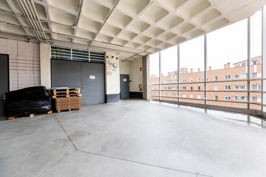 Bureau dans Madrid, Madrid à vendre - Photo du bâtiment - Image 2 de 3
