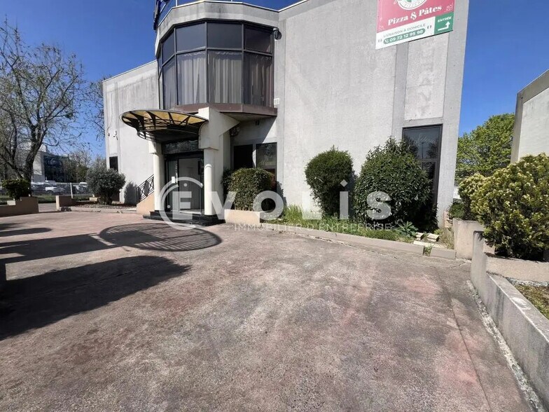 61 Rue Du Marché Rollay, Champigny-sur-Marne à louer - Photo du bâtiment - Image 1 de 13