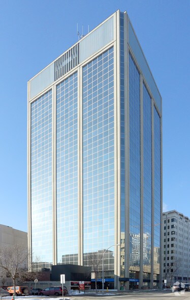 9803 102A Ave, Edmonton, AB à vendre - Photo du bâtiment - Image 1 de 9