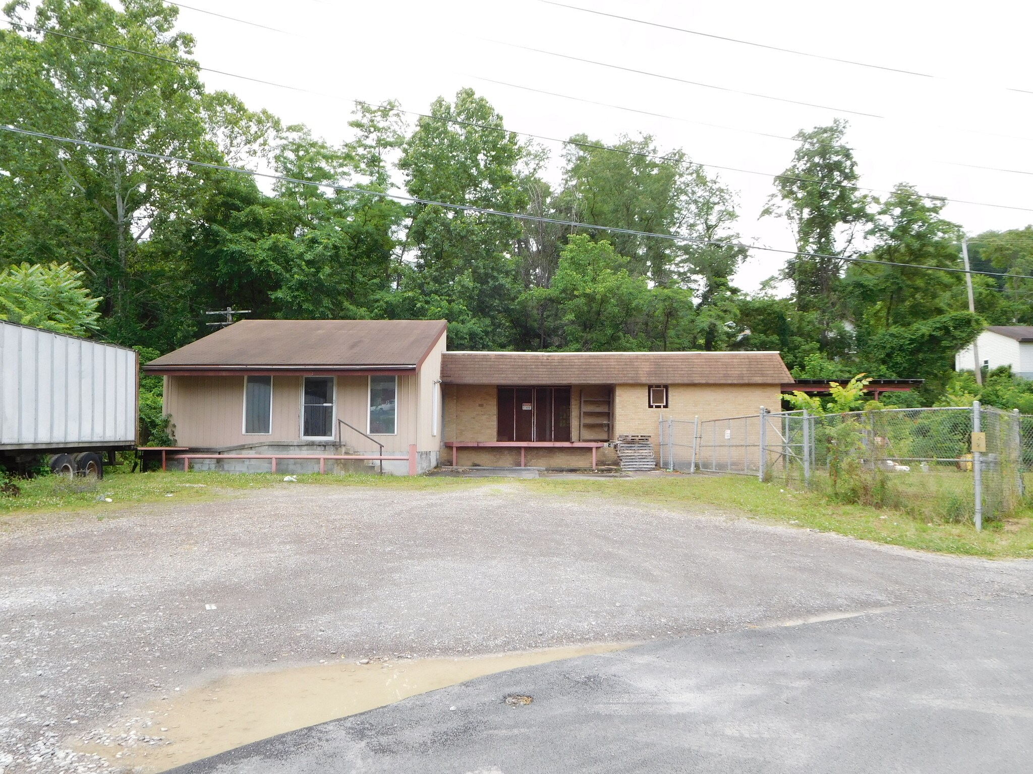 212 Flint St, Clarksburg, WV à louer Photo principale- Image 1 de 21