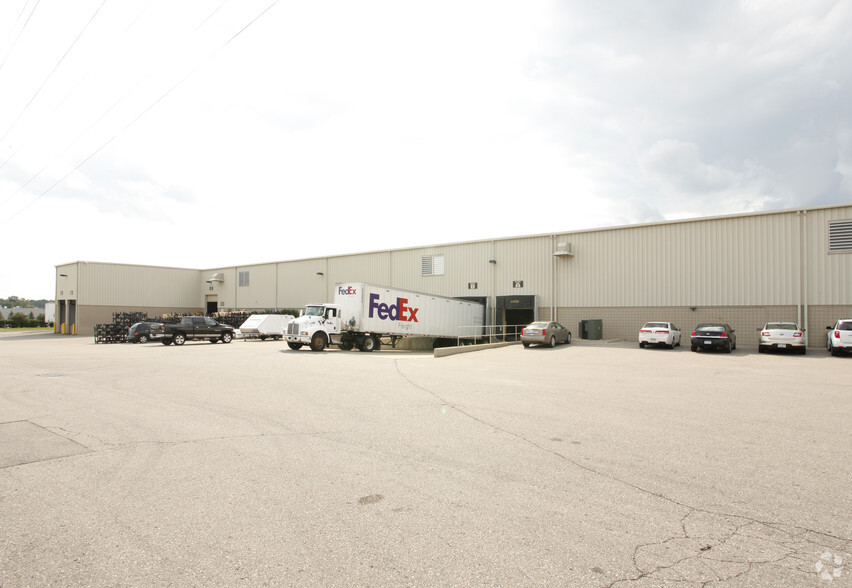 21810 Clessie Ct, New Hudson, MI for lease - Building Photo - Image 2 of 2