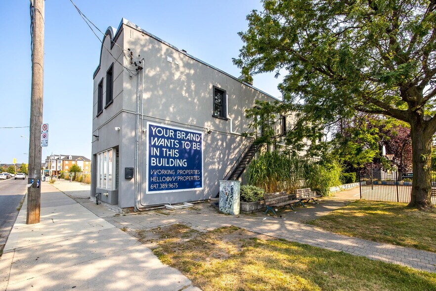 603 Keele St, Toronto, ON à louer - Photo du bâtiment - Image 3 de 30
