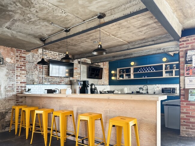 More details for 1727 Snyder Ave, Philadelphia, PA - Coworking for Lease