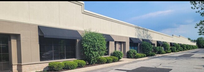 More details for 1860 N Il Route 83, Grayslake, IL - Flex for Lease