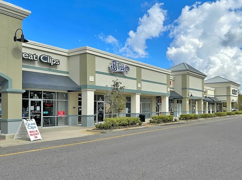SR 52, Land O' Lakes, FL à louer - Photo du bâtiment - Image 2 de 4