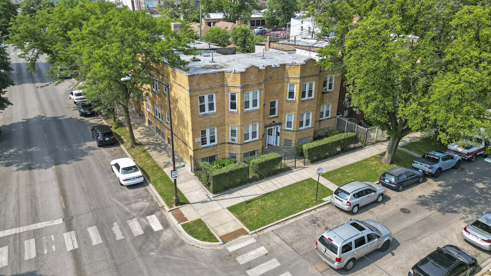 4401-4407 W Iowa St, Chicago, IL à vendre - Photo du b timent - Image 1 de 7