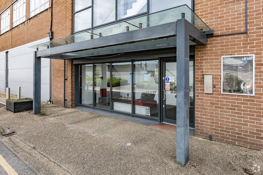 Titan Rd, Cardiff à louer - Photo du bâtiment - Image 2 de 3