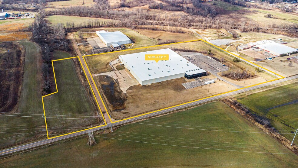 1 Delfield Dr, Covington, TN à louer - Aérien - Image 3 de 13