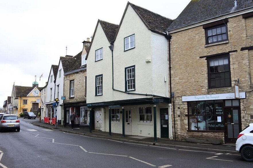 14 Church St, Tetbury for lease - Building Photo - Image 3 of 9