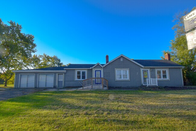 More details for 1498-1502 W Main St, Tipp City, OH - Office for Sale