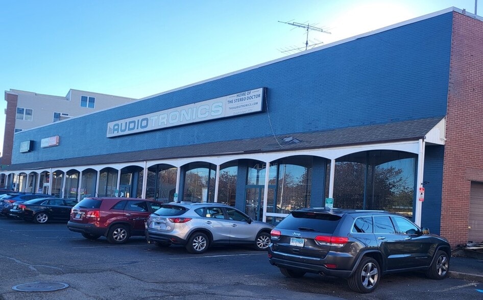 18 Isaacs St, Norwalk, CT for sale - Primary Photo - Image 1 of 2