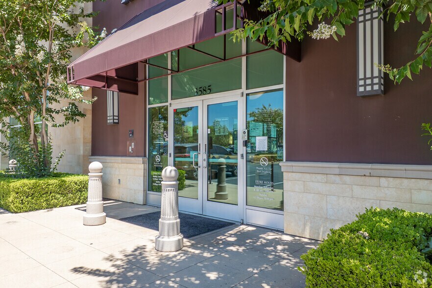 3585 Grand Ave, Chino Hills, CA à vendre - Photo du bâtiment - Image 3 de 4