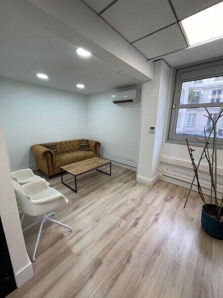336-340 Rue Saint-Honoré, Paris for lease - Interior Photo - Image 2 of 7