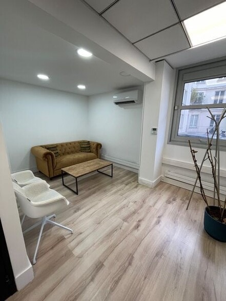 336-340 Rue Saint-Honoré, Paris à louer - Photo intérieure - Image 2 de 7