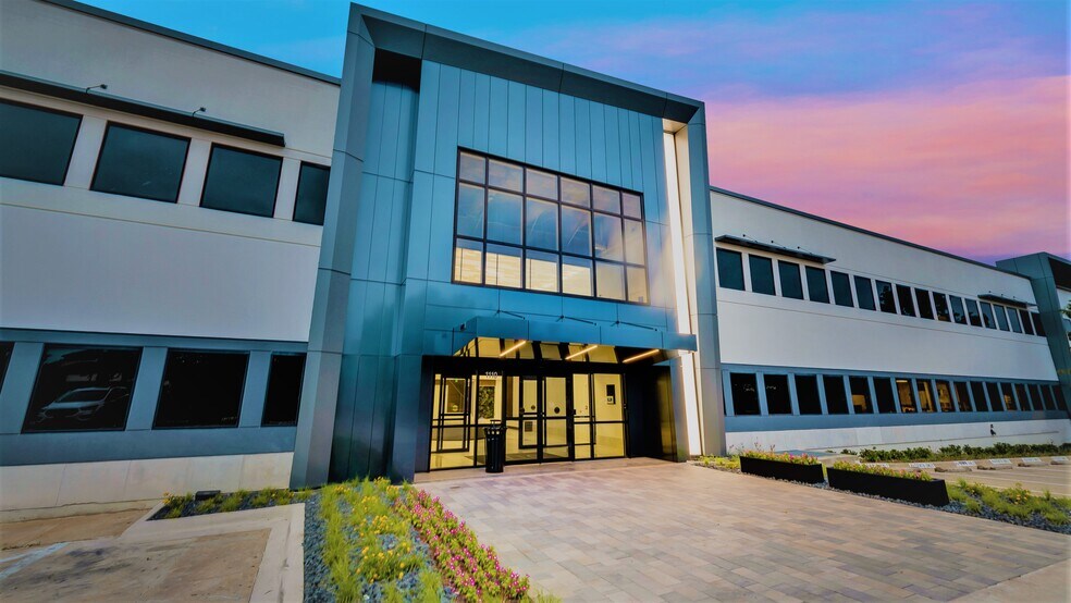 1110 Cottonwood Ln, Irving, TX à louer - Photo du bâtiment - Image 1 de 8