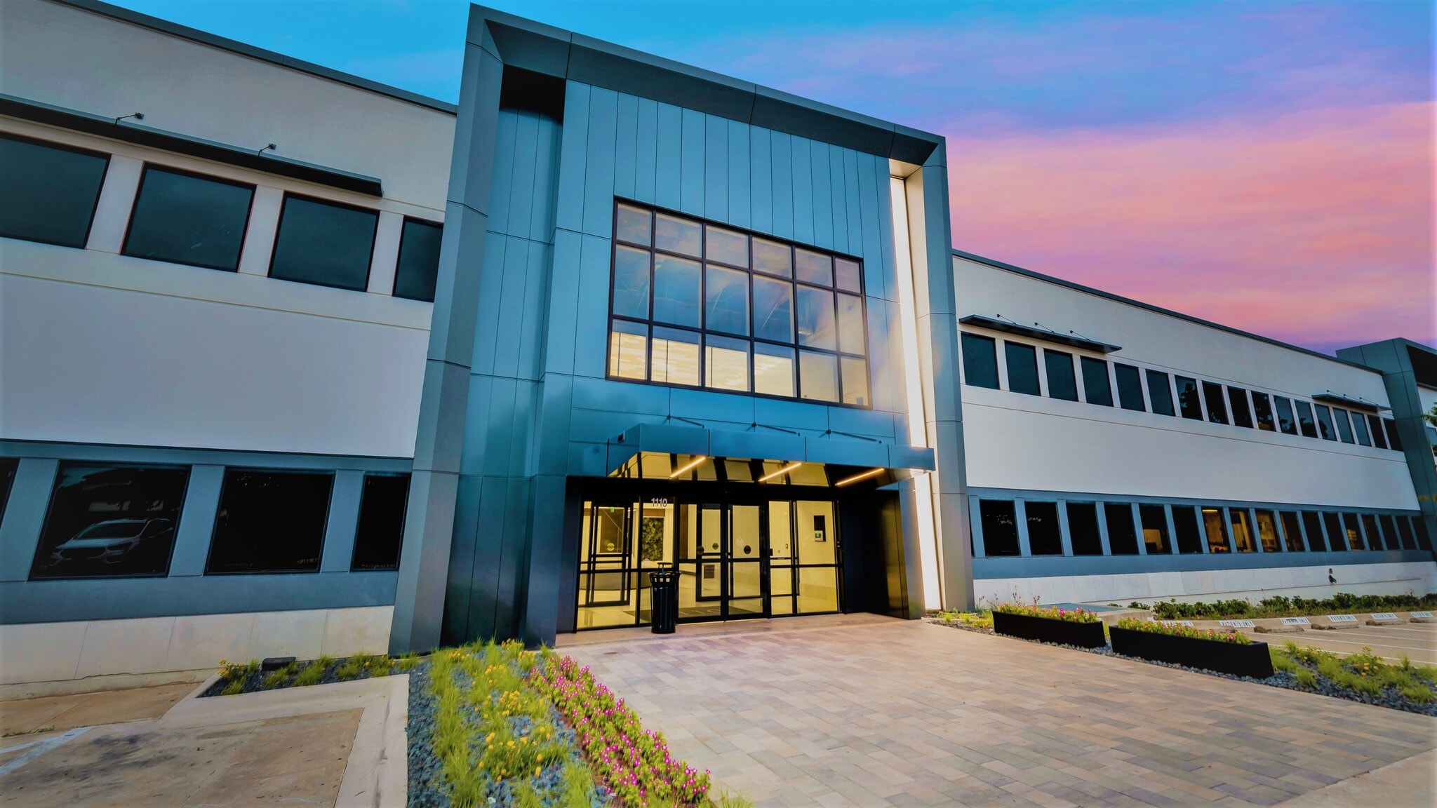 1110 Cottonwood Ln, Irving, TX for lease Primary Photo- Image 1 of 9