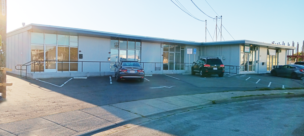 1650-1670 Abram Ct, San Leandro, CA for lease - Building Photo - Image 1 of 10