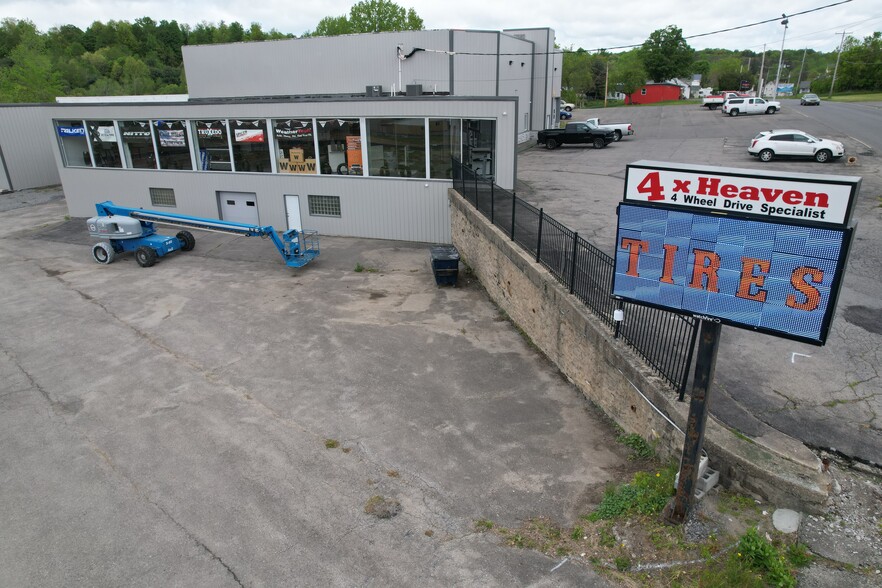 511 N Perry St, Johnstown, NY for sale - Building Photo - Image 3 of 18