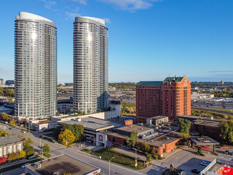 2035 Kennedy Rd, Toronto, ON for sale - Building Photo - Image 1 of 3