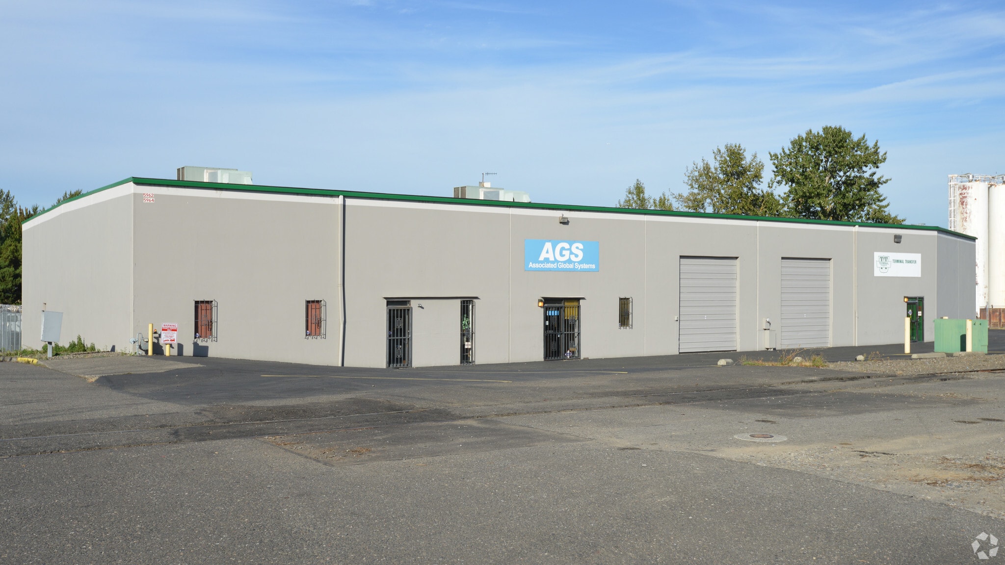 5960-5964 NE 87th Ave, Portland, OR for lease Primary Photo- Image 1 of 7
