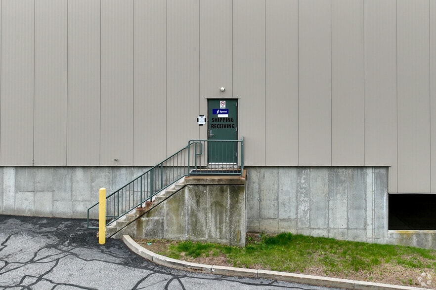 350R Myles Standish Blvd, Taunton, MA for lease - Building Photo - Image 3 of 4