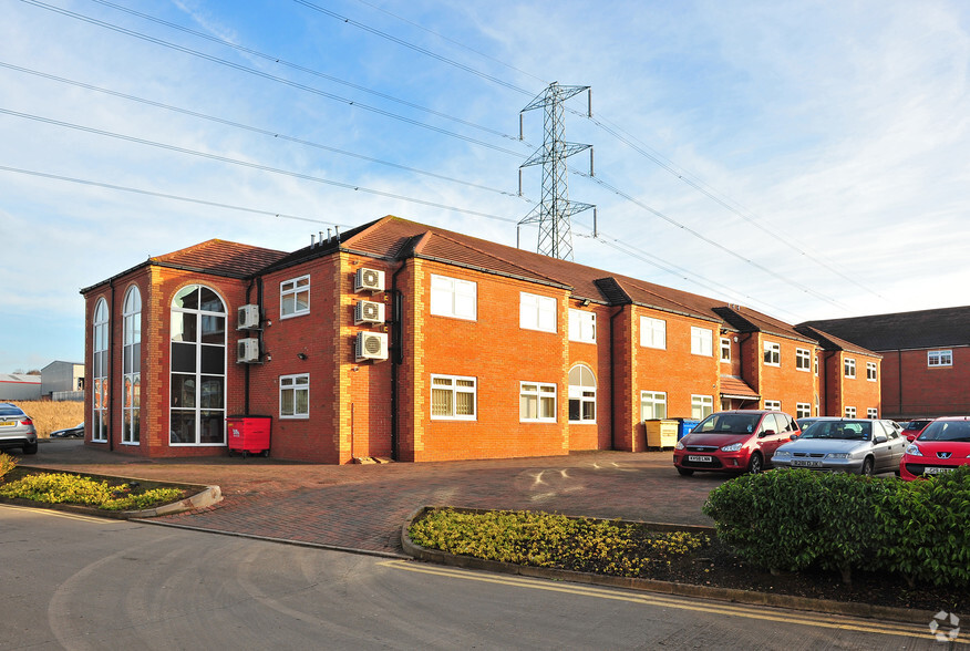 Hanbury Rd, Stoke Prior à louer - Photo du bâtiment - Image 2 de 3