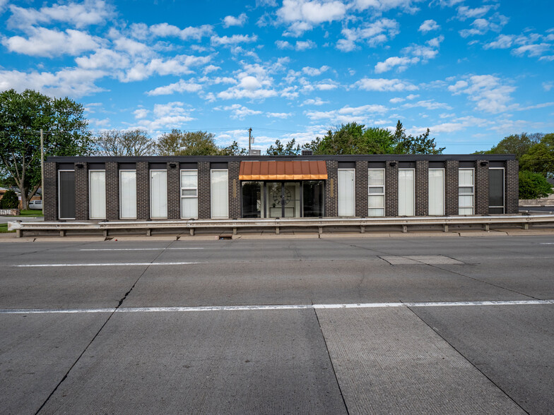 24725 Greenfield Rd, Southfield, MI à vendre - Photo du bâtiment - Image 1 de 3