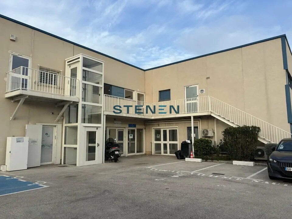 Office in Marseille for lease Building Photo- Image 1 of 6