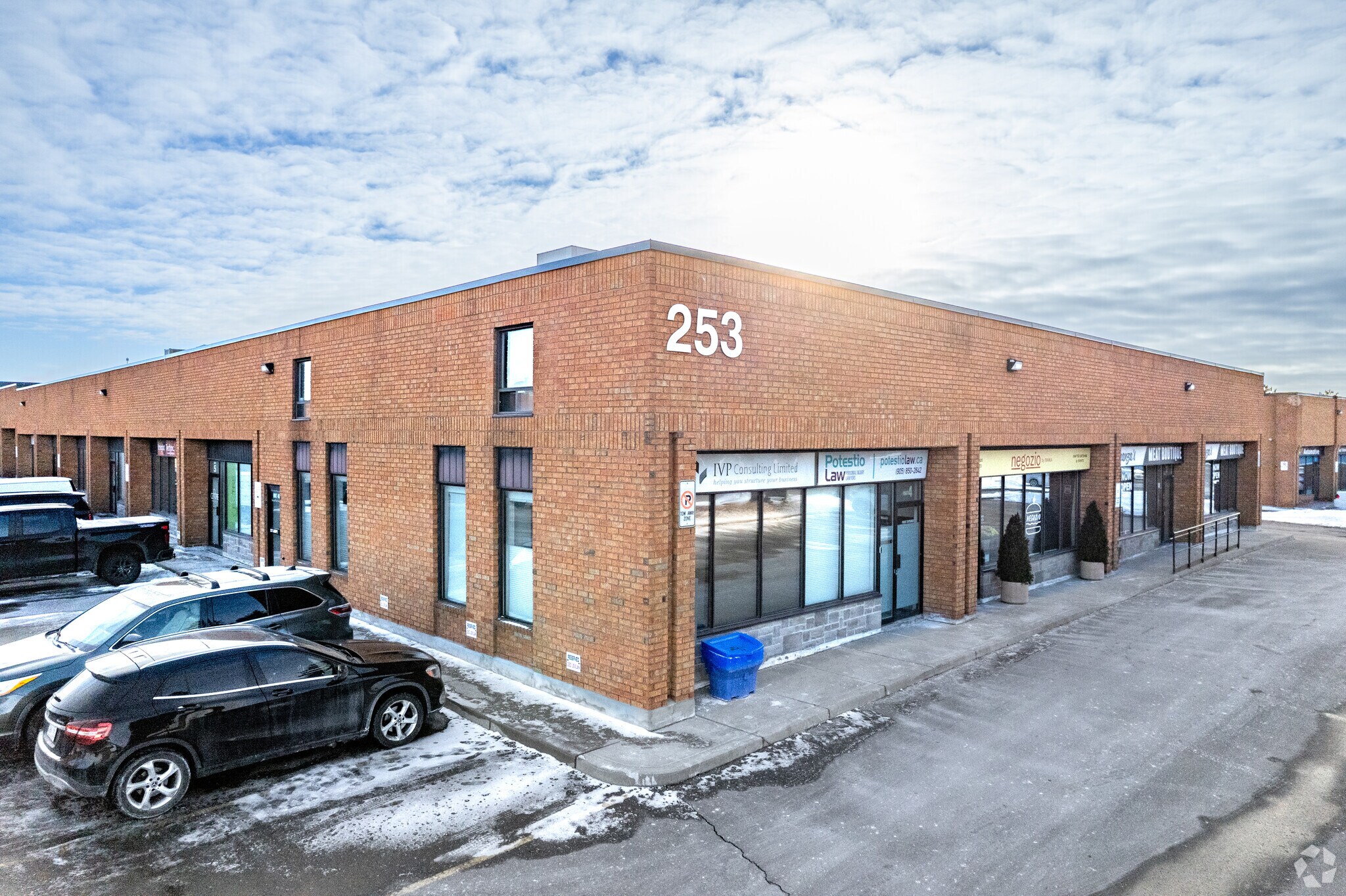 253 Jevlan Dr, Vaughan, ON for sale Primary Photo- Image 1 of 1