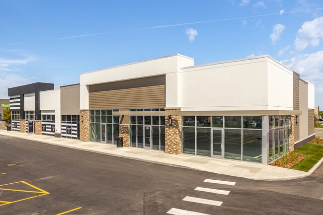 More details for 935 St Albert Trl, St. Albert, AB - Retail for Lease