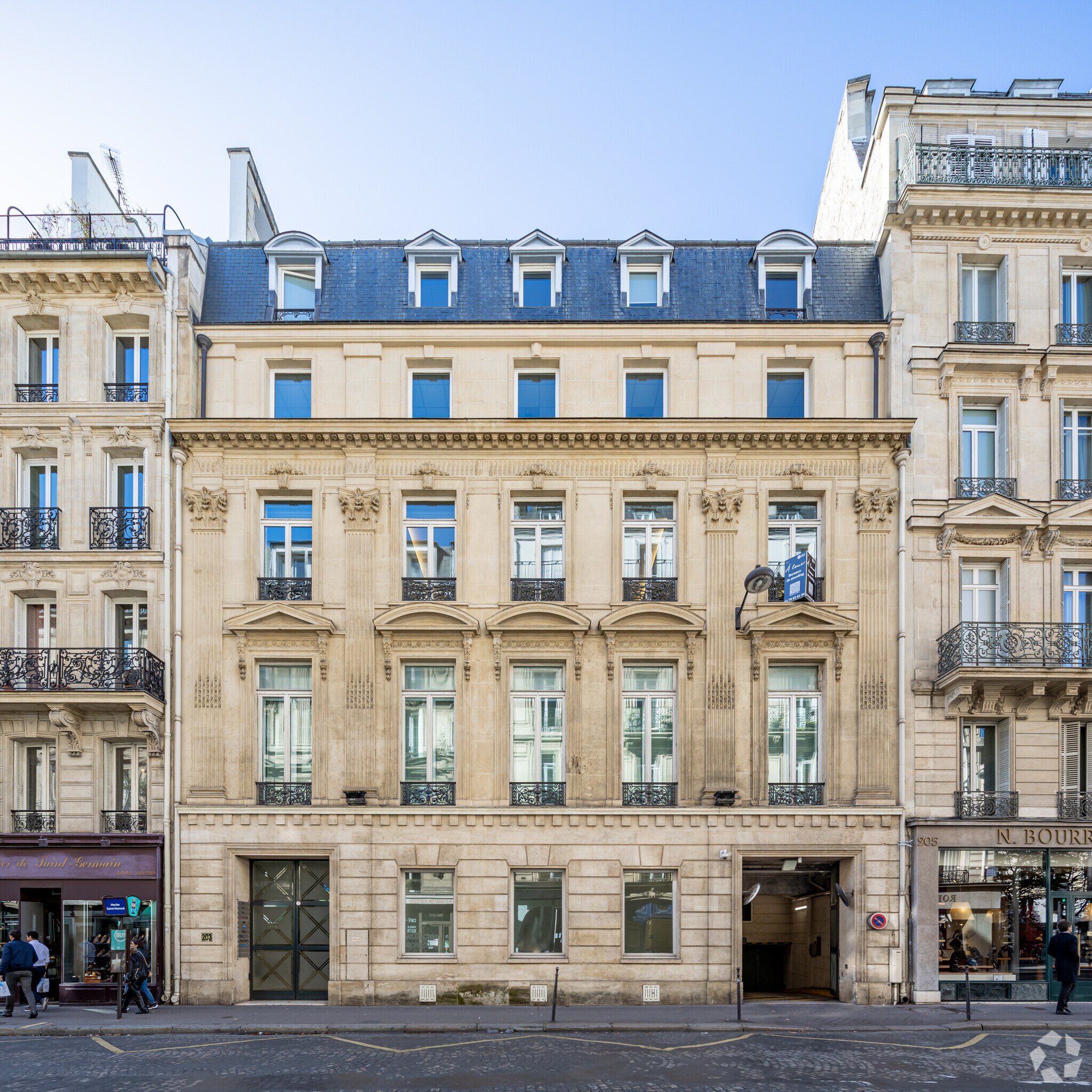 203 Rue Du Faubourg Saint-Honoré, Paris for lease Primary Photo- Image 1 of 3
