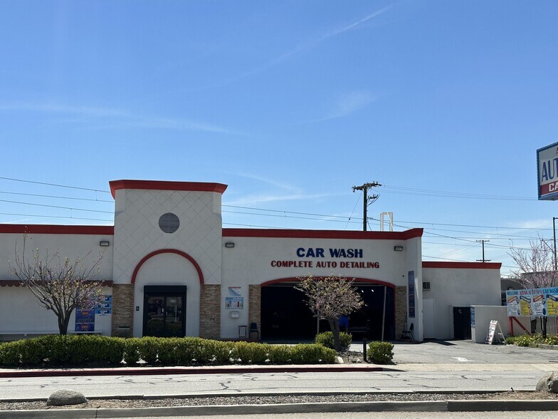 730 W Foothill Blvd, Azusa, CA for sale - Building Photo - Image 1 of 13