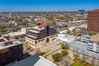 3300 Oak Lawn Ave, Dallas, TX - Aerial map view