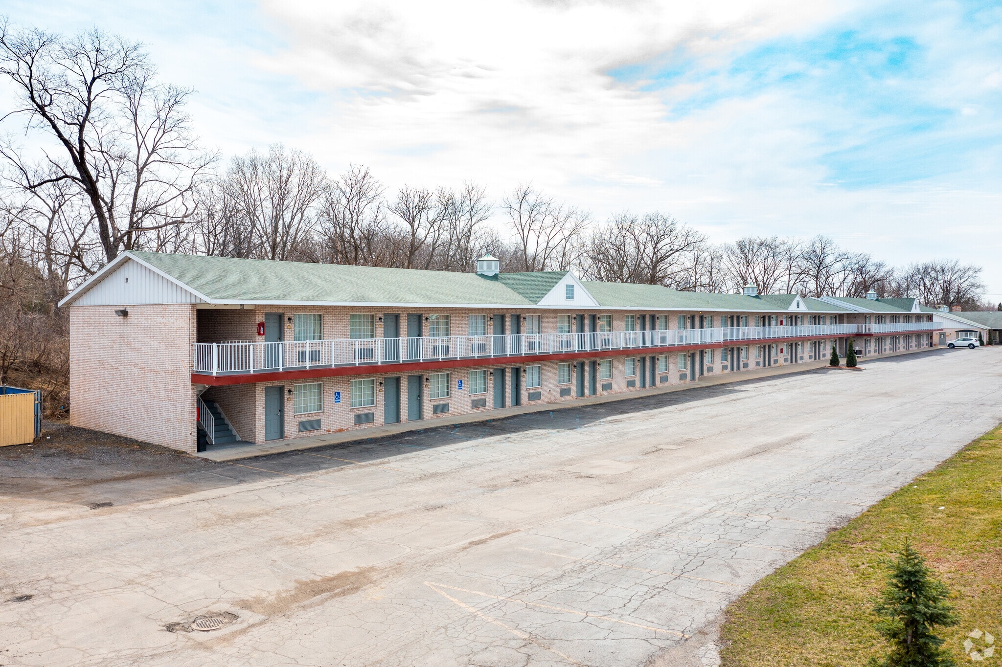 9897 Main St, Whitmore Lake, MI for sale Primary Photo- Image 1 of 6