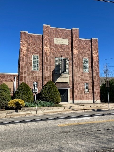 211 W Butler Ave, Ambler, PA for lease Primary Photo- Image 1 of 2