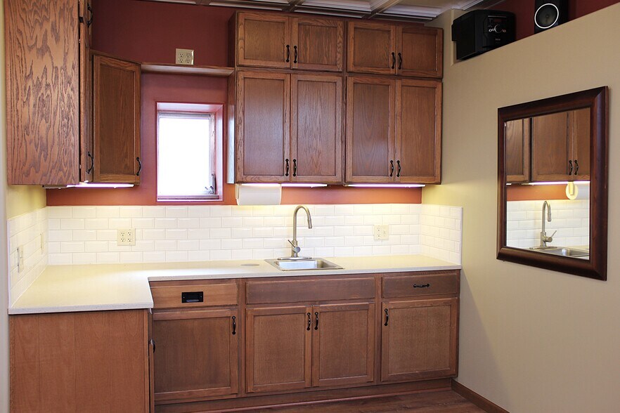 1030 W 8th St, Junction City, KS à vendre - Photo intérieure - Image 3 de 18