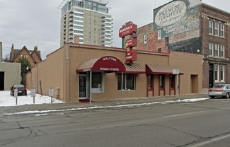 Plus de détails pour 1550 N Farwell Ave, Milwaukee, WI - Commerce de détail à vendre