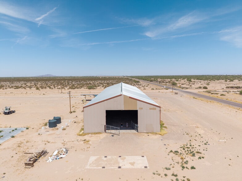 4975 Pretzer Road rd, Eloy, AZ for sale - Building Photo - Image 2 of 46