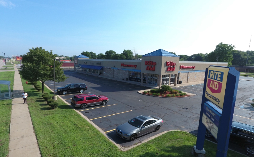 9115-9155 Telegraph Rd, Taylor, MI for lease - Building Photo - Image 2 of 10