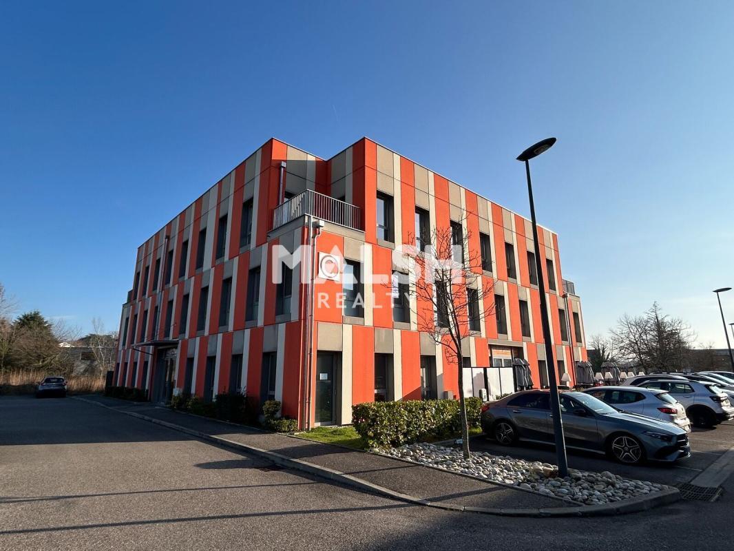 Office in Francheville for sale Building Photo- Image 1 of 16