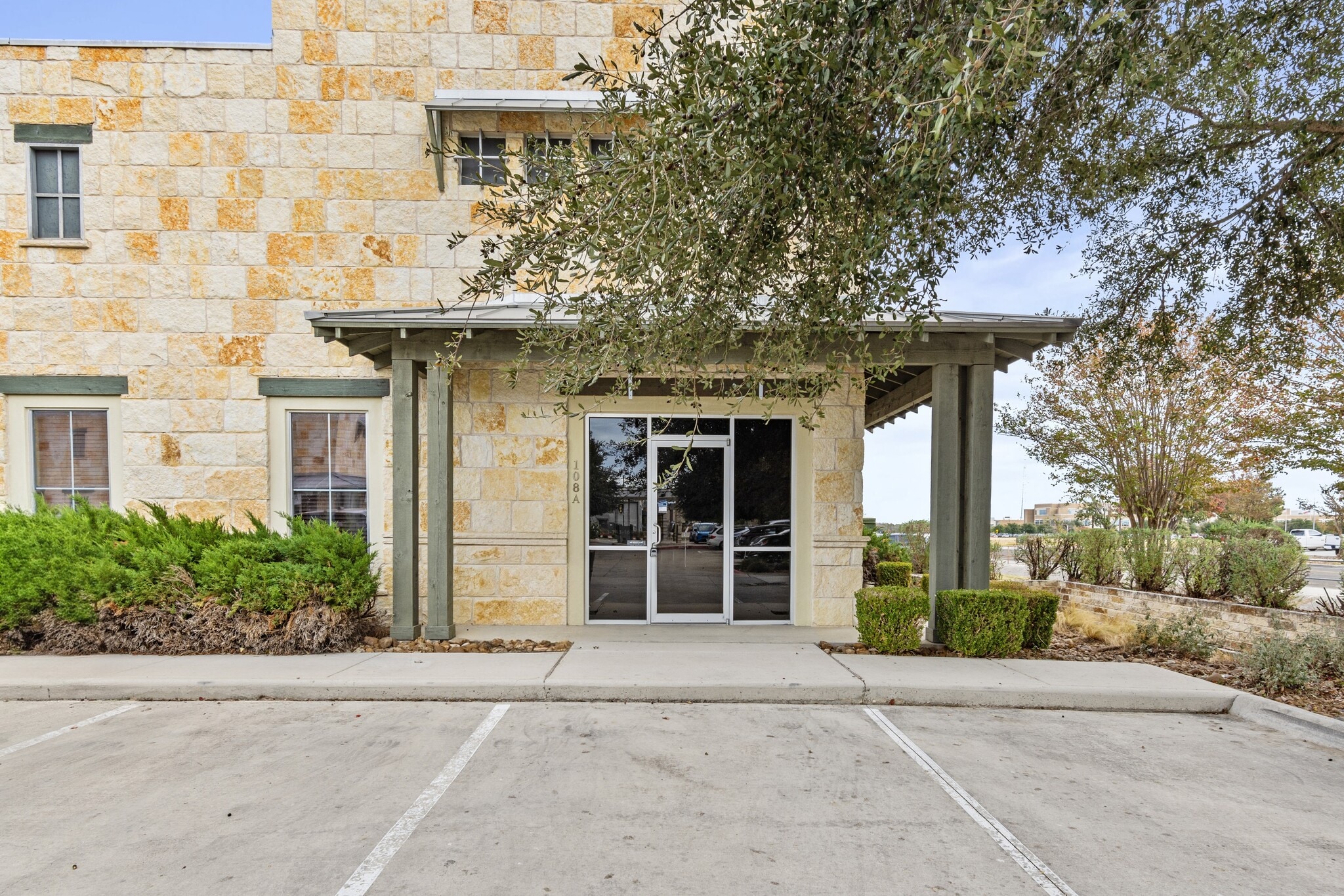 1920 Corporate Dr, San Marcos, TX for lease Primary Photo- Image 1 of 11